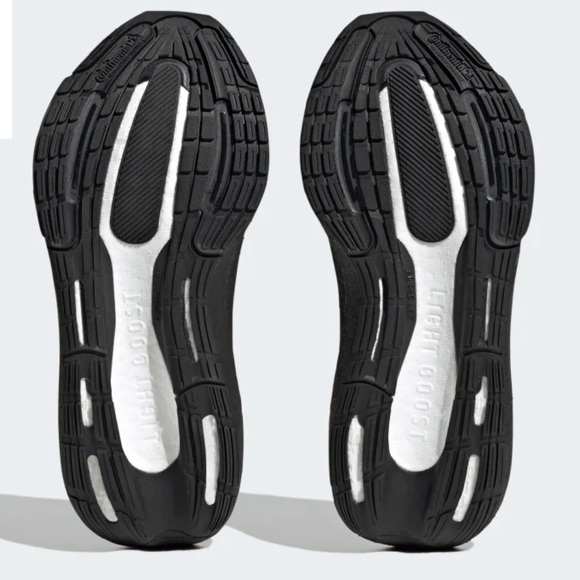 adidas UltraBOOST Light Triple Black - Picture 6 of 9